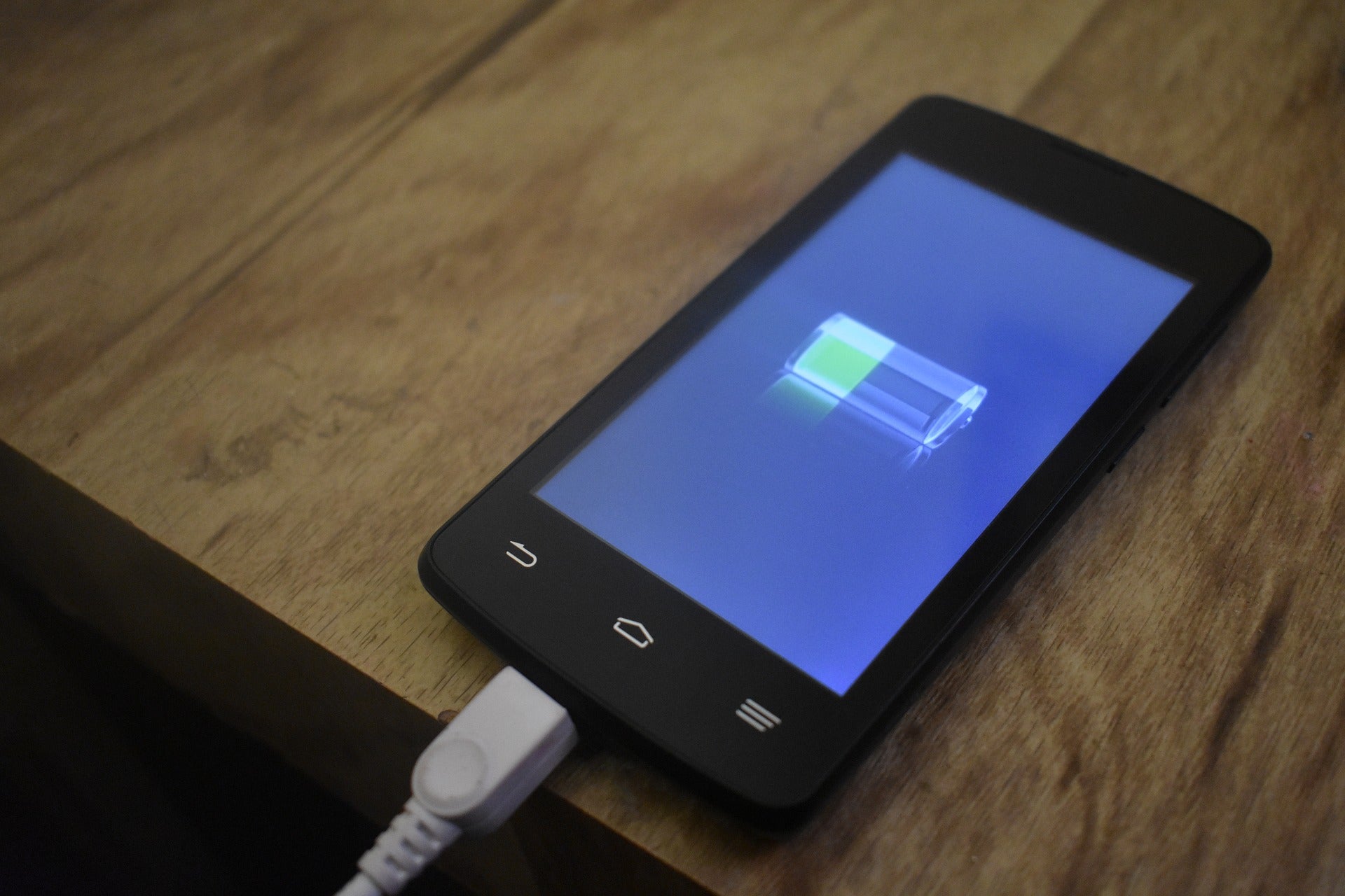 7 Consigli utili per allungare la vita della batteria dello smartphone